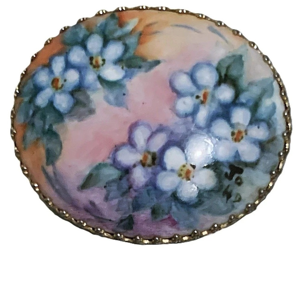 Vintage Hand Painted China Porcelain Forget-Me-Nots Blue Floral Brooch Beautiful